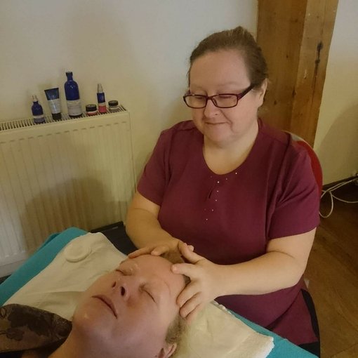 Therapy facial